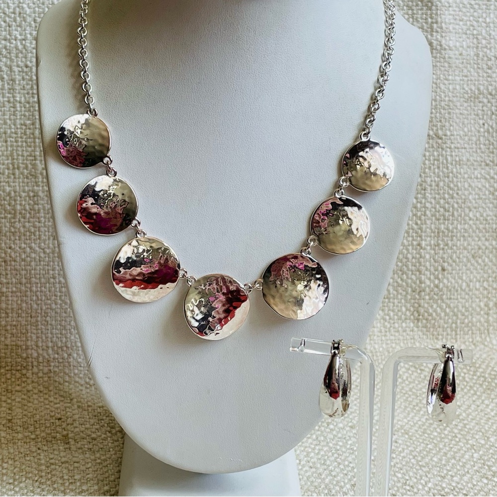 LC Silver Hammered Disc Necklace and Earring Set